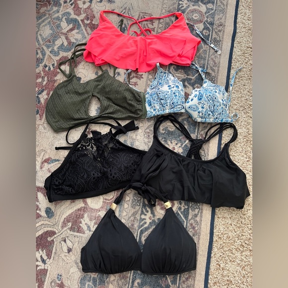 Women’s Bikini Haul - Picture 3 of 11